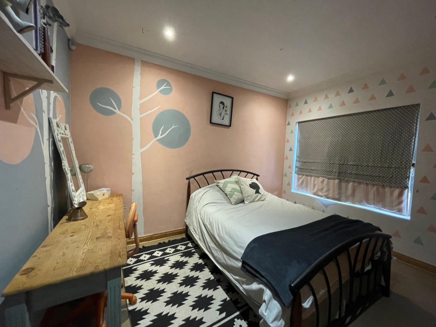 To Let 3 Bedroom Property for Rent in Birdwood Estate North West
